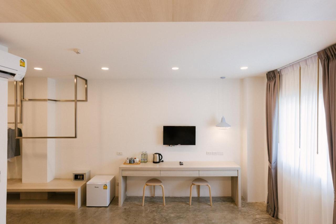Nappiness Hotel - Sha Extraplus Bangkok Exterior photo
